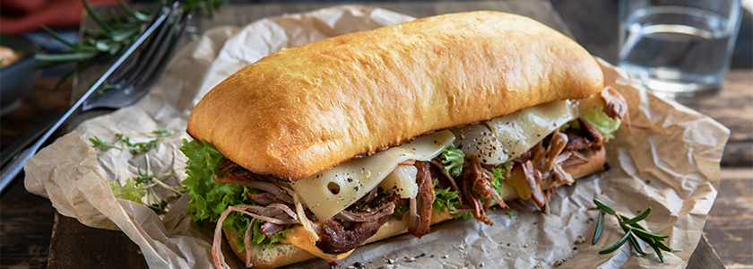 Brioche Sandwich mit Pulled Turkey