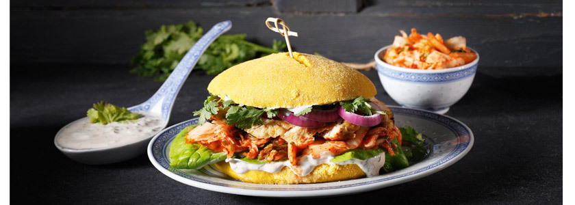 Yellow Burger mit Kimchi