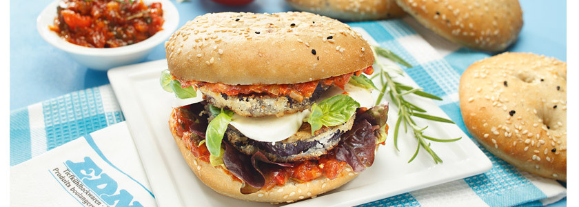 Veggie-Burger mit Aubergine