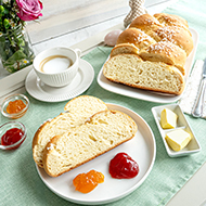 Riesen-Butter-Hefezopf