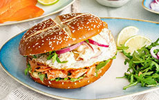 Pulled Lachs-Burger