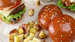 FF-Party Brezel-Brioche Burger, geschnitten