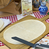 Bio Flammkuchen-Teigboden, oval, 38 x 28 cm