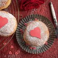 SG-Berliner mit Himbeer-Johannisbeerfüllung