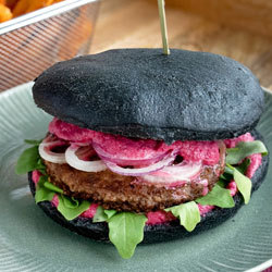 FF-Black Burger, geschnitten