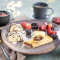 Pfannkuchen mit Nougatfüllung