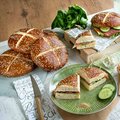 FF-Laugenburger mit Sesam, geschnitten