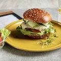 BB-Brezel-Brioche Burger mit Sesam 4-Inch