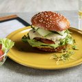 BB-Brezel-Brioche Burger mit Sesam 4-Inch - 2