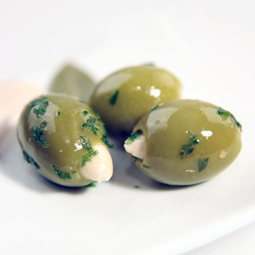 Oliven mit Mandeln gefüllt