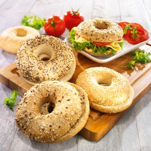 Bagel-Mischkiste vorgeschnitten, 100 % natural Bagel-Mischkiste vorgeschnitten, 100 % natural